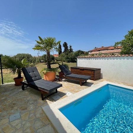 Holiday Home Bukovac Pula Buitenkant foto